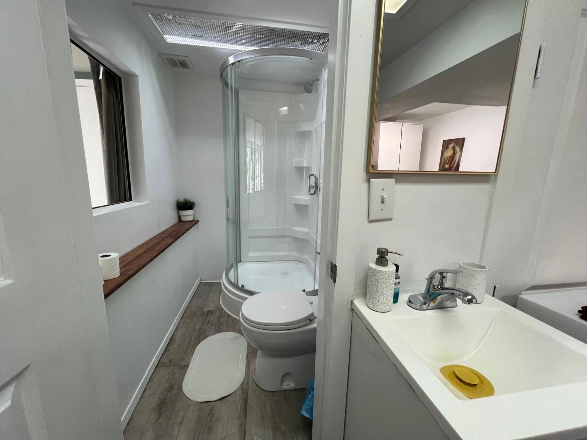 Creekside Private Suite North Vancouver Extérieur photo